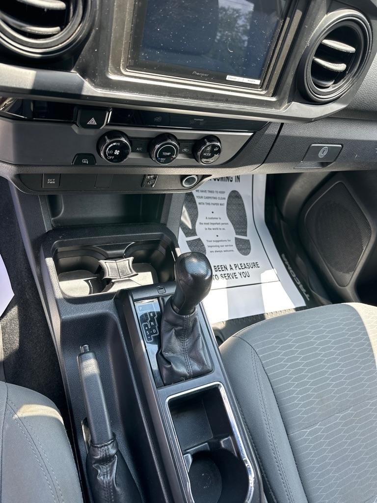 Toyota Tacoma SR5 Double Cab 5' Bed I4 4x2 AT (Natl) 2017