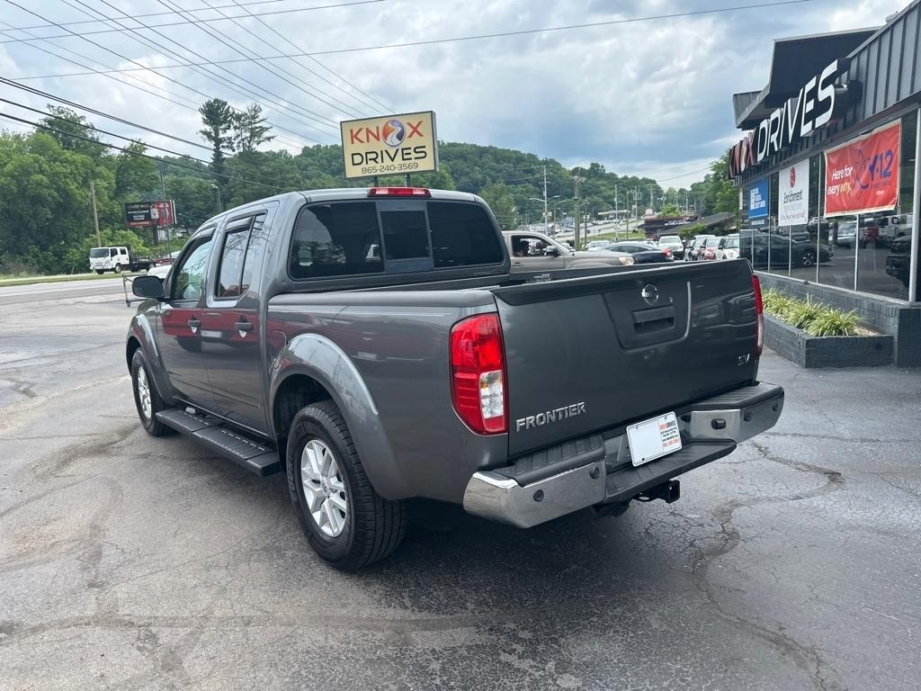 Nissan Frontier 2WD Crew Cab SWB Auto SV 2016