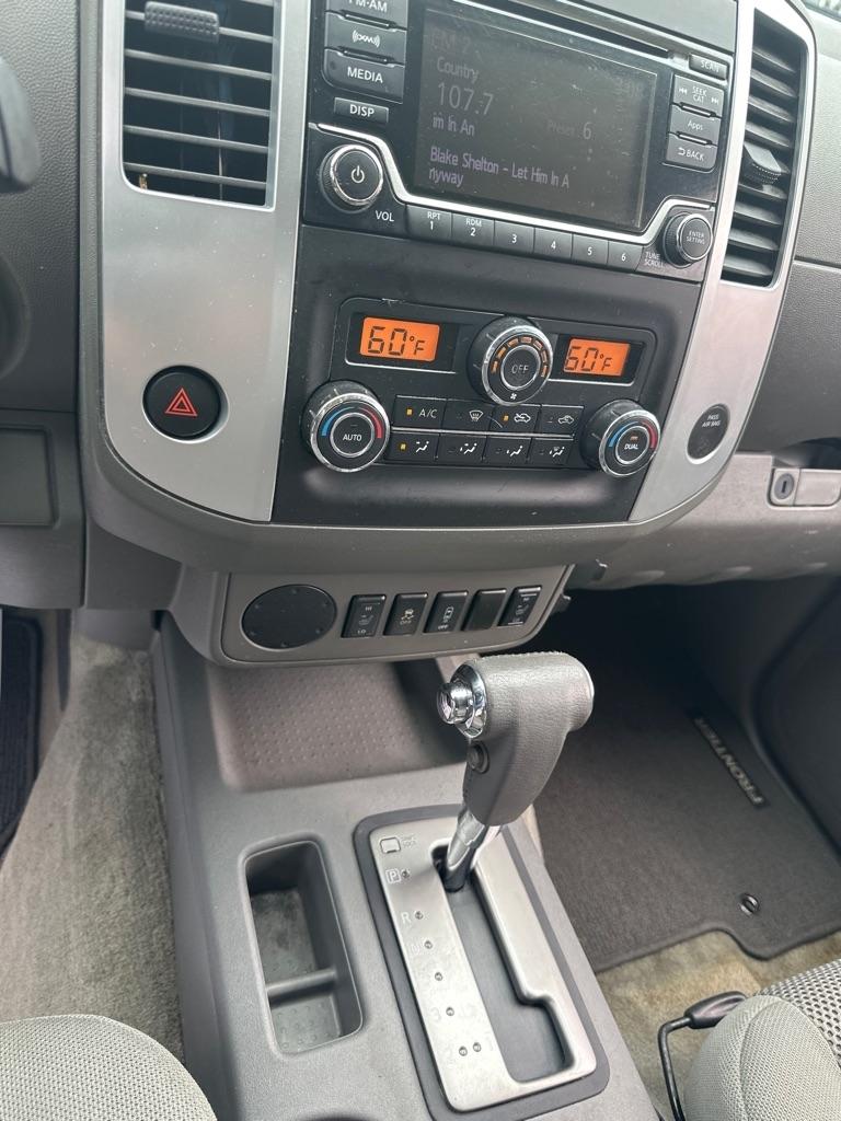 Nissan Frontier 2WD Crew Cab SWB Auto SV 2016