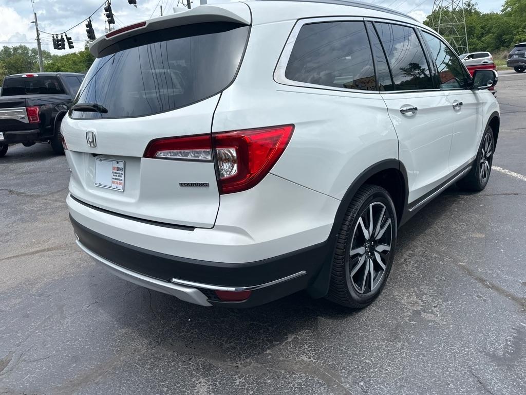 Honda Pilot Touring 8-Passenger 2WD 2022