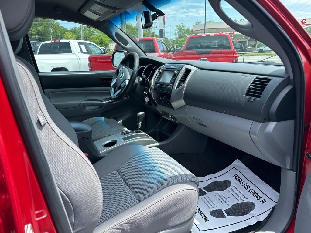 Toyota Tacoma 4WD Double Cab V6 MT (Natl) 2013