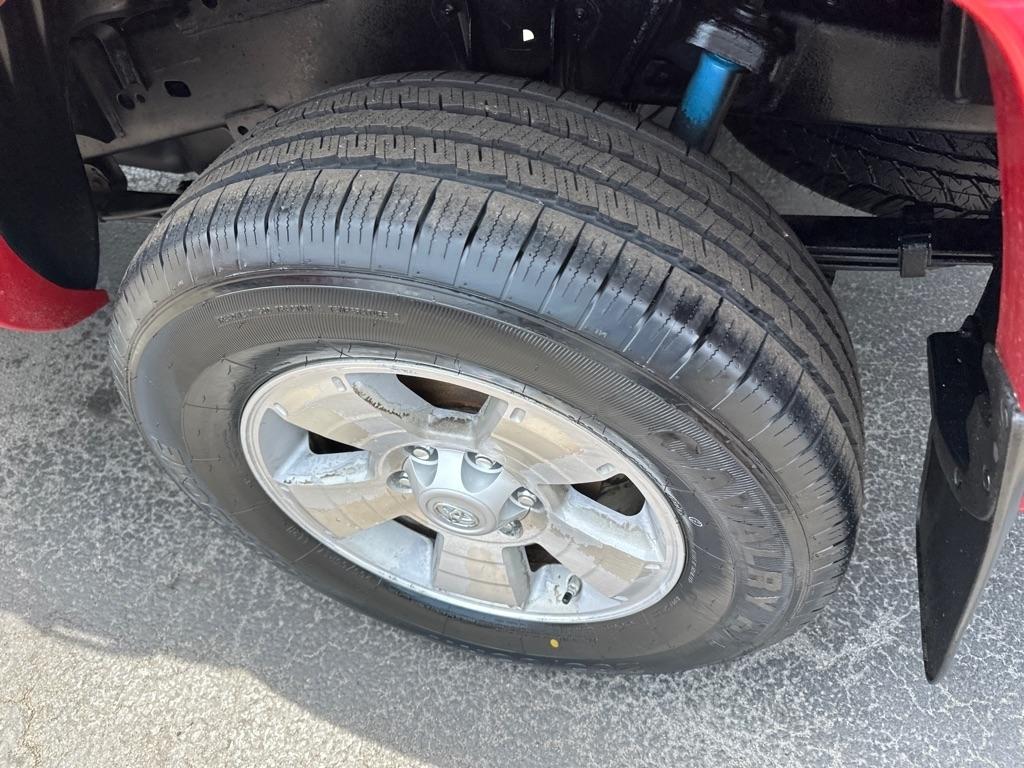 Toyota Tacoma 4WD Double Cab V6 MT (Natl) 2013