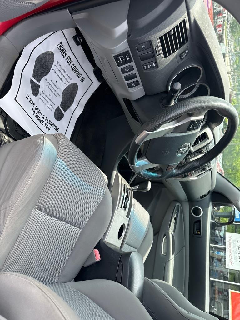 Toyota Tacoma 4WD Double Cab V6 MT (Natl) 2013