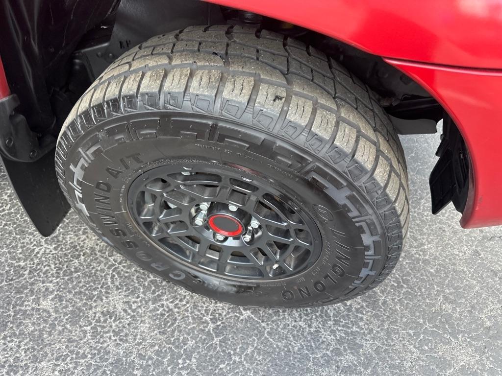 Toyota Tacoma 4WD Double Cab V6 MT (Natl) 2013