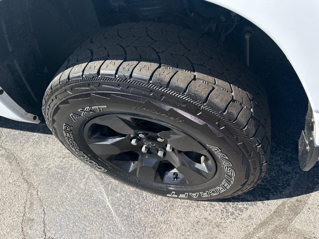 RAM 1500 Tradesman 4x4 Quad Cab 6'4" Box 2020