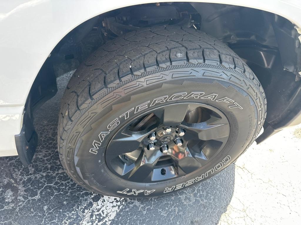 RAM 1500 Tradesman 4x4 Quad Cab 6'4" Box 2020