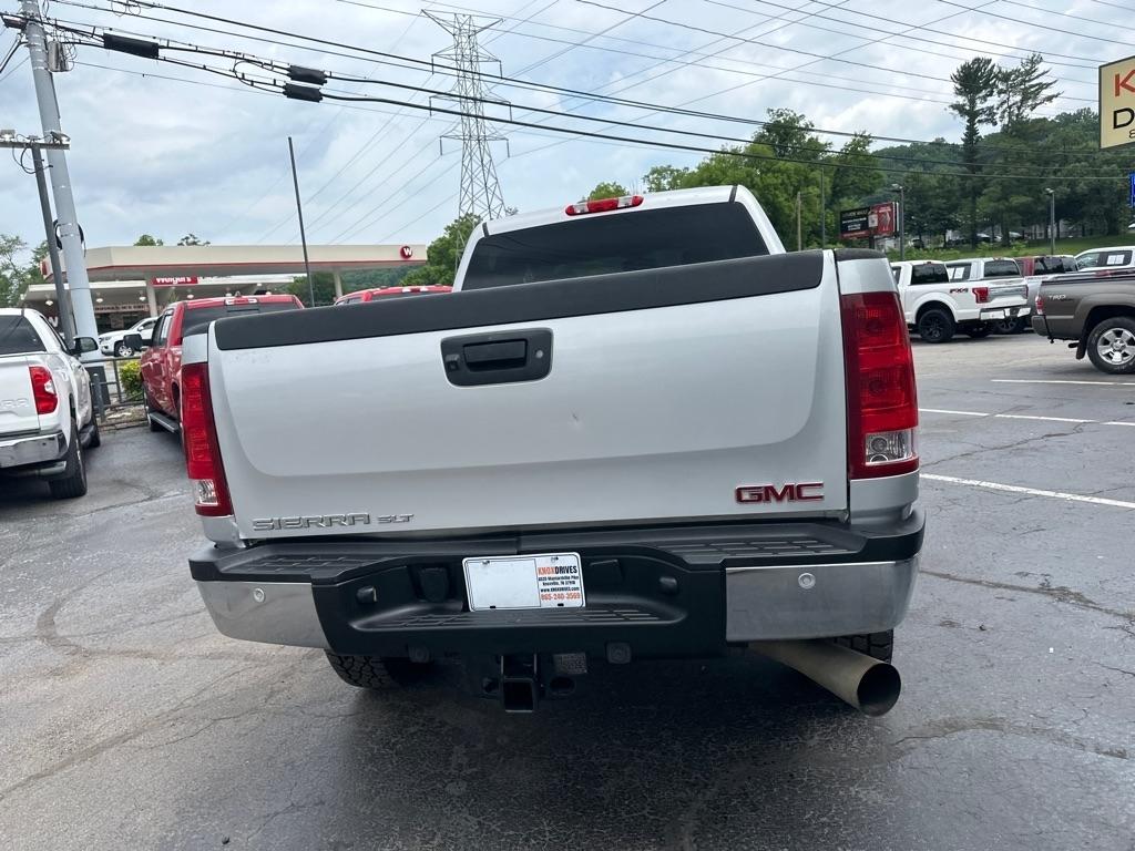 GMC Sierra 2500HD 4WD Crew Cab 153.7" SLT 2011