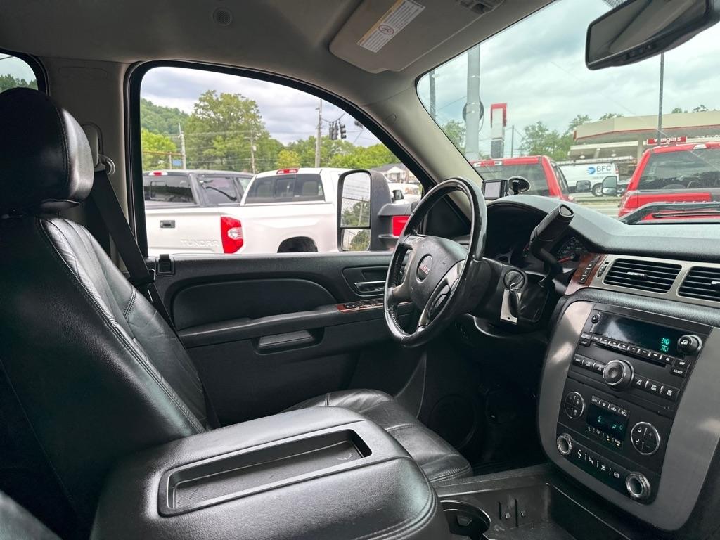 GMC Sierra 2500HD 4WD Crew Cab 153.7" SLT 2011