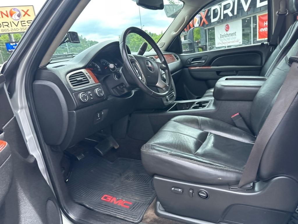 GMC Sierra 2500HD 4WD Crew Cab 153.7" SLT 2011