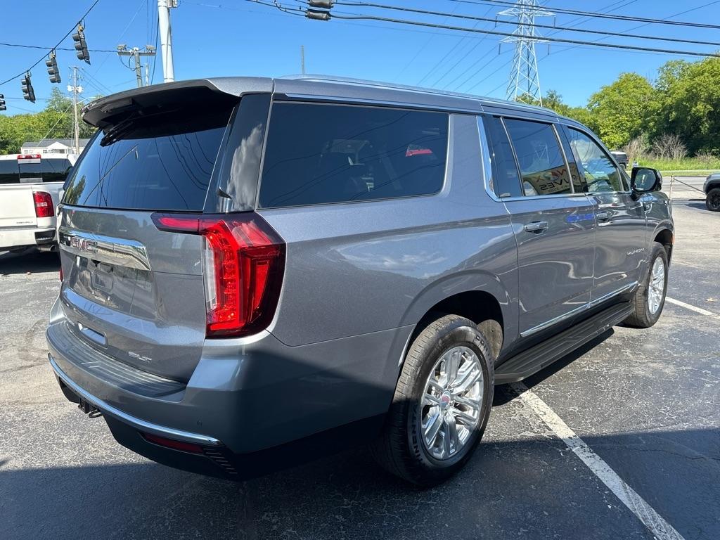 GMC Yukon XL 4WD 4dr SLT 2022