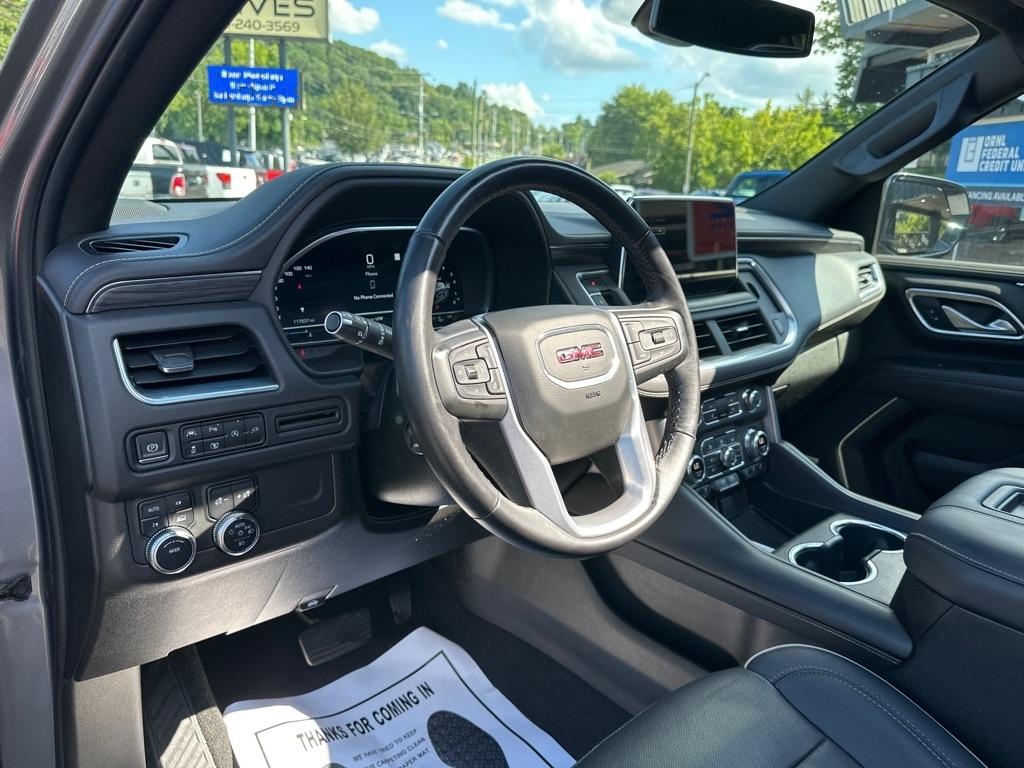 GMC Yukon XL 4WD 4dr SLT 2022
