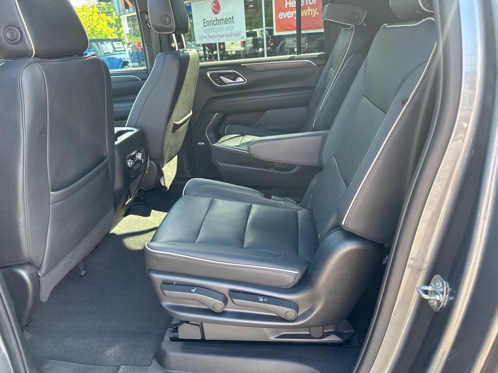 GMC Yukon XL 4WD 4dr SLT 2022