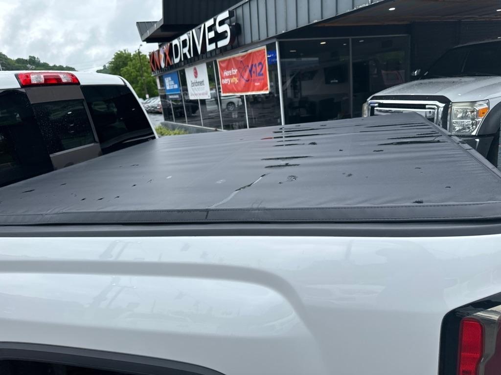 GMC Sierra 1500 4WD Crew Cab 143.5" SLT 2018