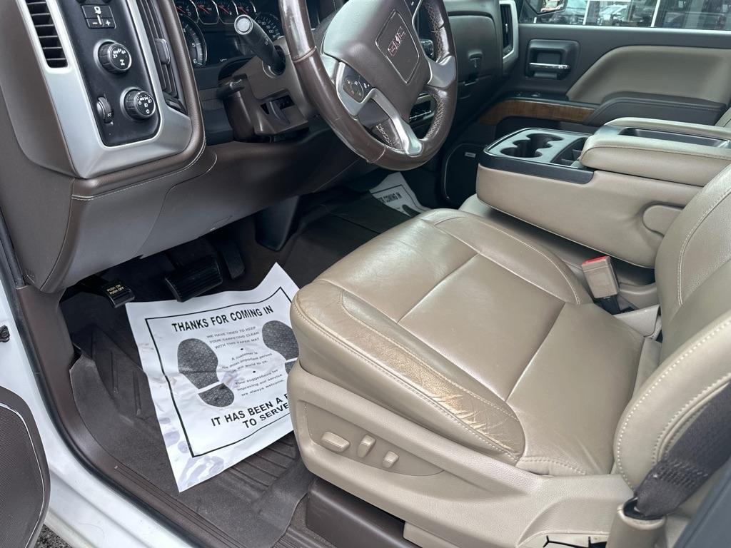 GMC Sierra 1500 4WD Crew Cab 143.5" SLT 2018