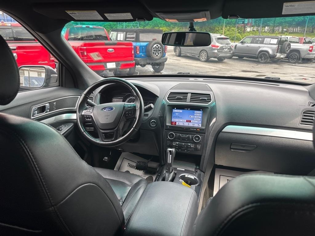 Ford Explorer XLT 4WD 2017