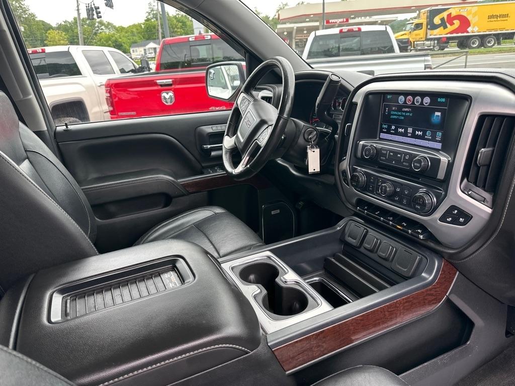 GMC Sierra 1500 4WD Crew Cab 143.5" SLT 2018
