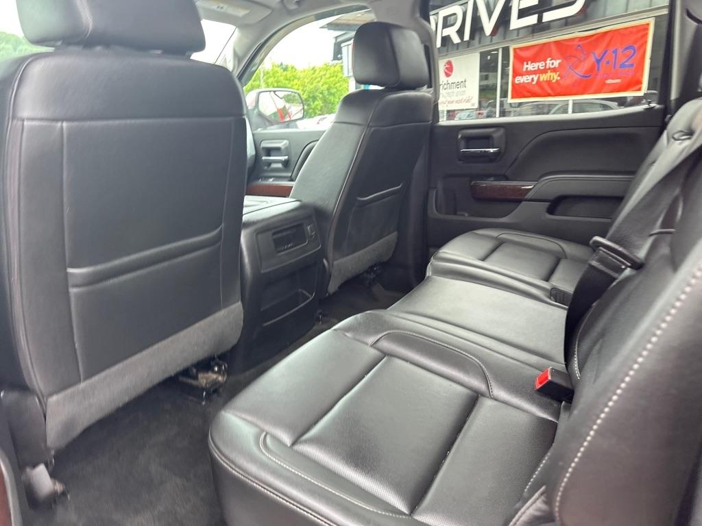 GMC Sierra 1500 4WD Crew Cab 143.5" SLT 2018