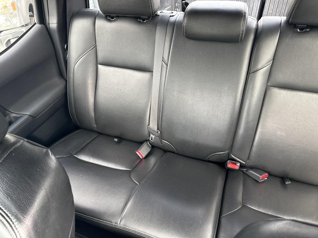 Toyota Tacoma TRD Off Road Double Cab 5' Bed V6 4x4 MT (Natl) 2017