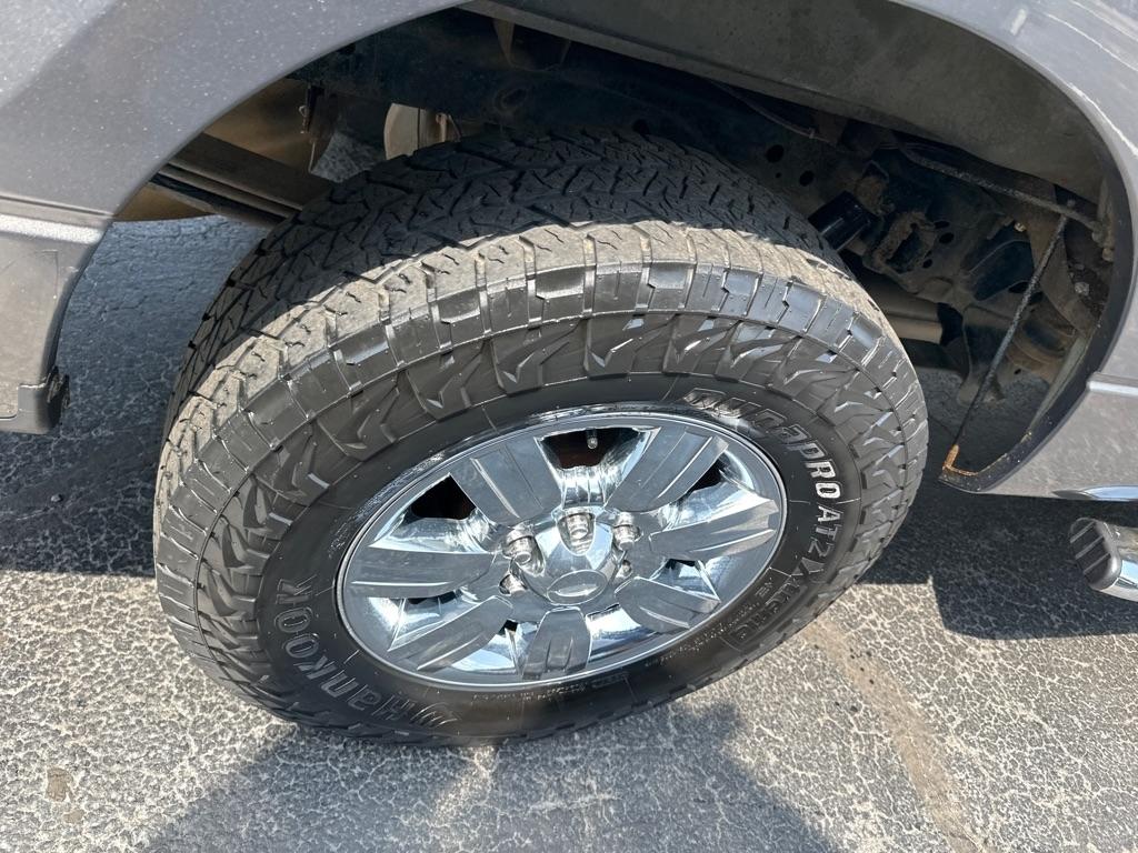 Ford F-150 4WD SuperCrew 145" Platinum 2011