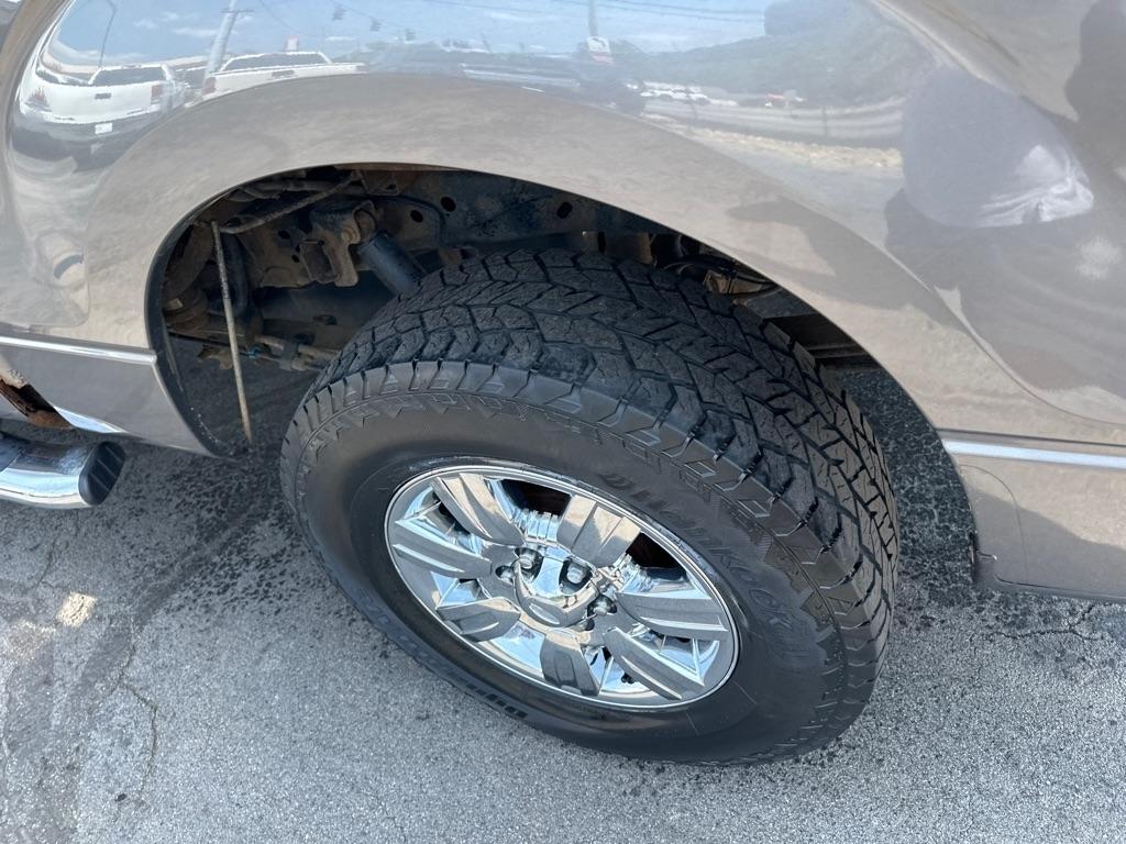 Ford F-150 4WD SuperCrew 145" Platinum 2011