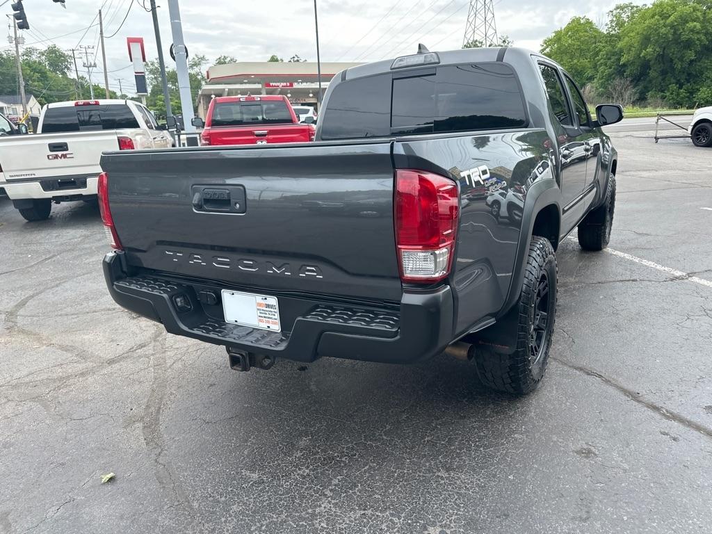 Toyota Tacoma TRD Off Road Double Cab 5' Bed V6 4x4 MT (Natl) 2017