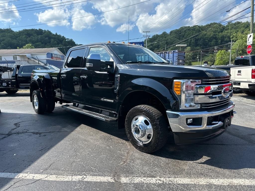 Ford Super Duty F-350 DRW King Ranch 4WD Crew Cab 8' Box 2017