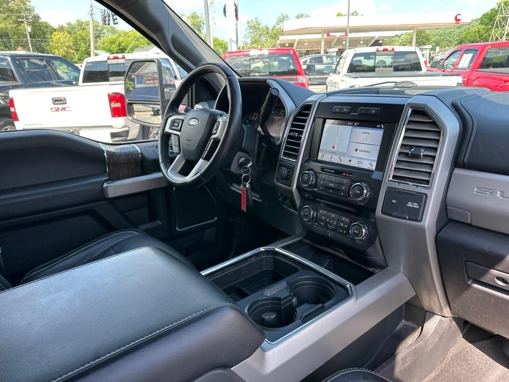 Ford Super Duty F-350 DRW King Ranch 4WD Crew Cab 8' Box 2017