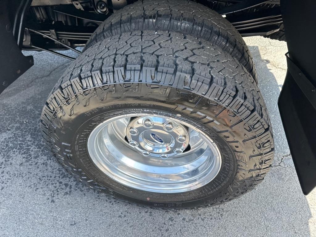 Ford Super Duty F-350 DRW King Ranch 4WD Crew Cab 8' Box 2017