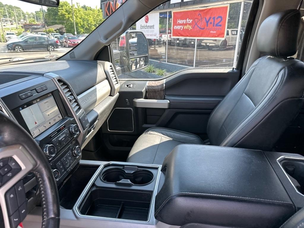 Ford Super Duty F-350 DRW King Ranch 4WD Crew Cab 8' Box 2017