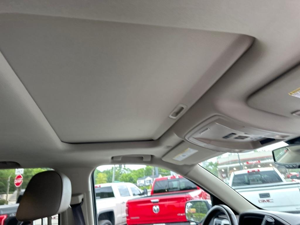 GMC Sierra 1500 4WD Crew Cab 153.0" SLT 2017