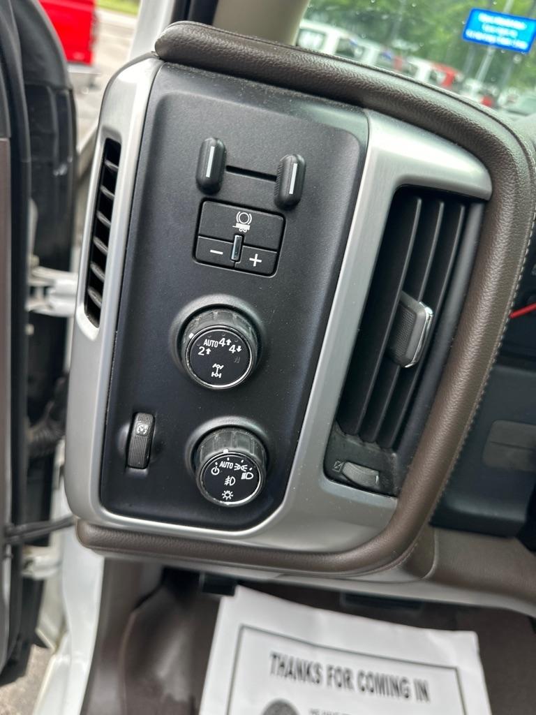 GMC Sierra 1500 4WD Crew Cab 153.0" SLT 2017