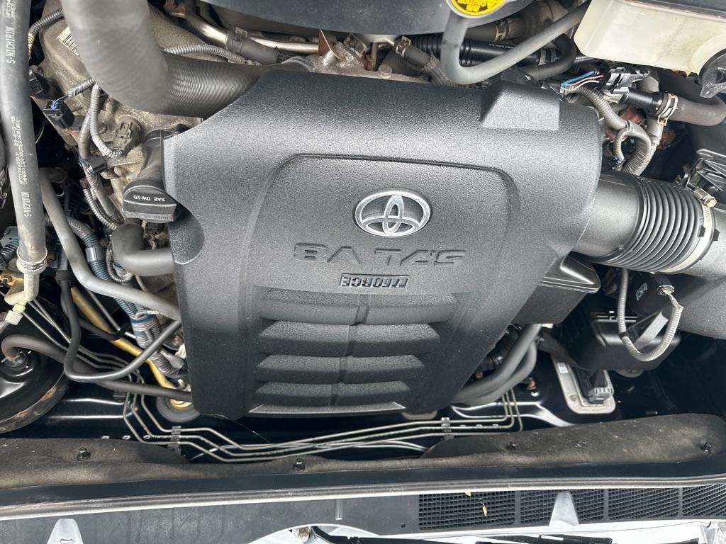 Toyota Tundra 4WD Truck Double Cab 5.7L V8 6-Spd AT LTD (Natl) 2016