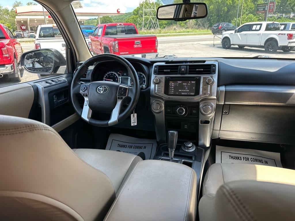 Toyota 4Runner 4WD 4dr V6 Trail Premium (Natl) 2016