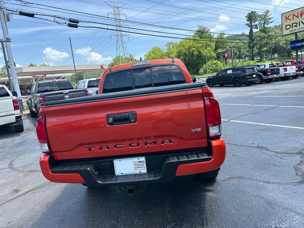 Toyota Tacoma 4WD Double Cab V6 MT TRD Off Road (Natl) 2016