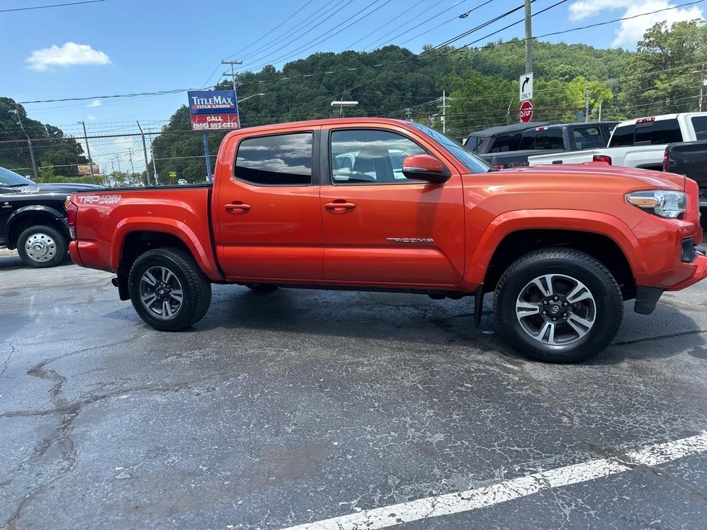 Toyota Tacoma 4WD Double Cab V6 MT TRD Off Road (Natl) 2016