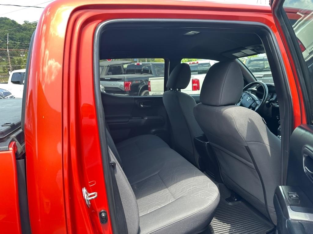 Toyota Tacoma 4WD Double Cab V6 MT TRD Off Road (Natl) 2016