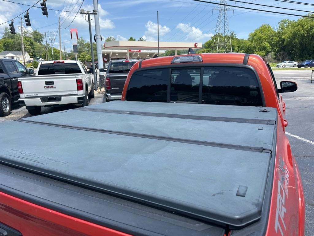 Toyota Tacoma 4WD Double Cab V6 MT TRD Off Road (Natl) 2016