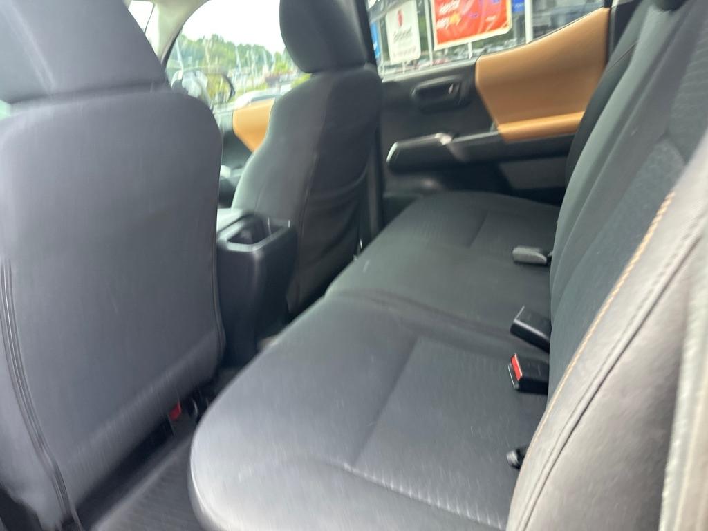 Toyota Tacoma TRD Off Road Double Cab 5' Bed V6 4x4 MT (Natl) 2017