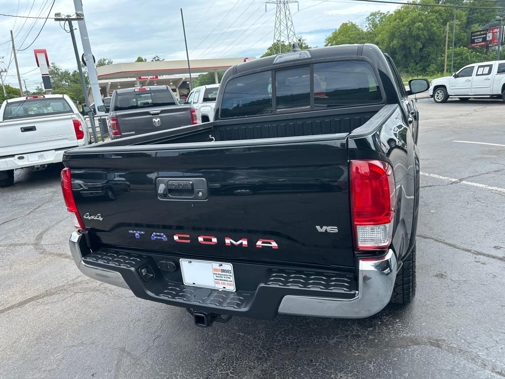 Toyota Tacoma TRD Off Road Double Cab 5' Bed V6 4x4 MT (Natl) 2017