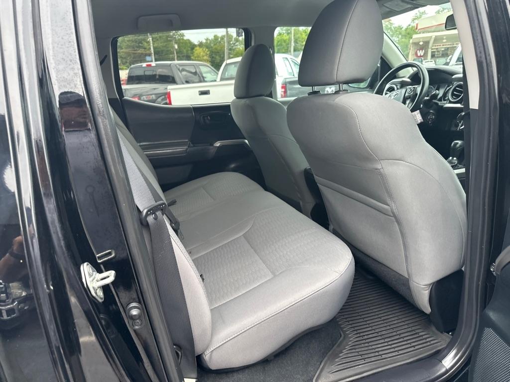 Toyota Tacoma TRD Off Road Double Cab 5' Bed V6 4x4 MT (Natl) 2017