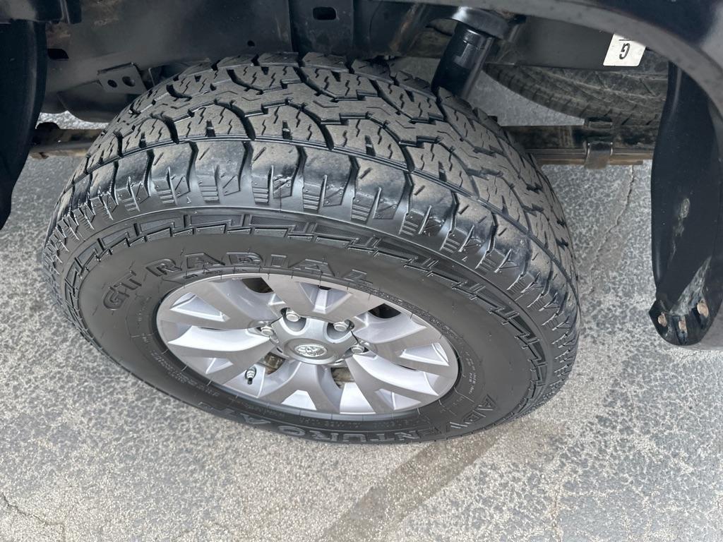 Toyota Tacoma TRD Off Road Double Cab 5' Bed V6 4x4 MT (Natl) 2017