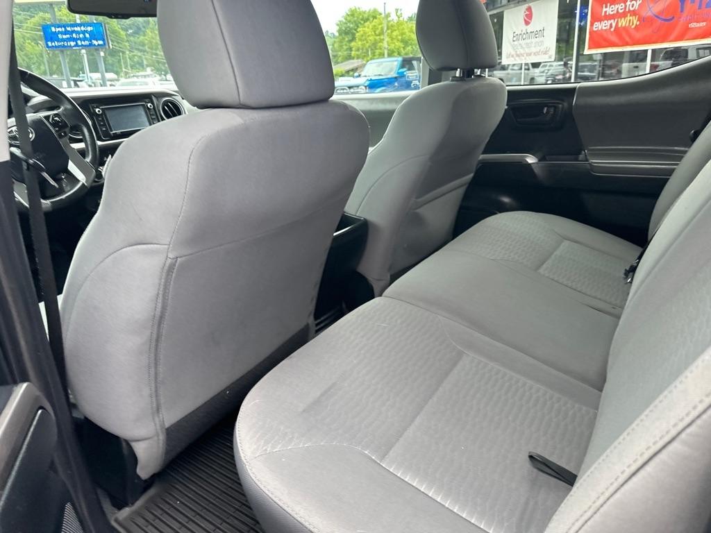Toyota Tacoma TRD Off Road Double Cab 5' Bed V6 4x4 MT (Natl) 2017
