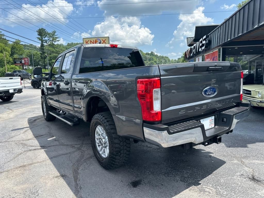 Ford Super Duty F-250 SRW King Ranch 4WD Crew Cab 8' Box 2019