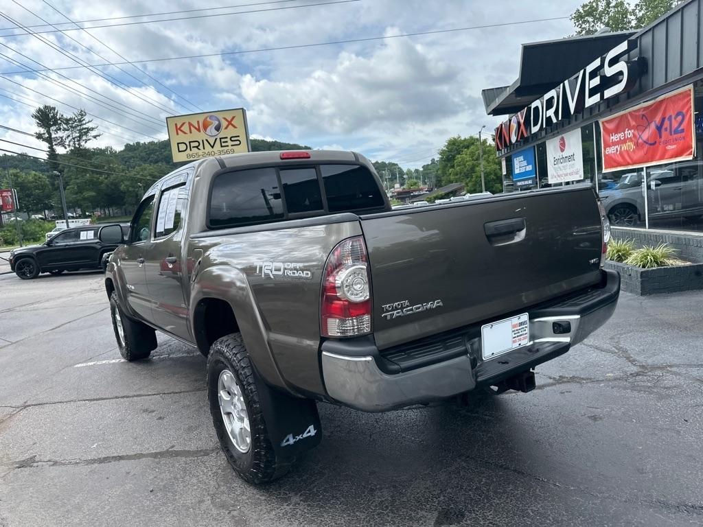 Toyota Tacoma 4WD Double Cab V6 MT (Natl) 2013