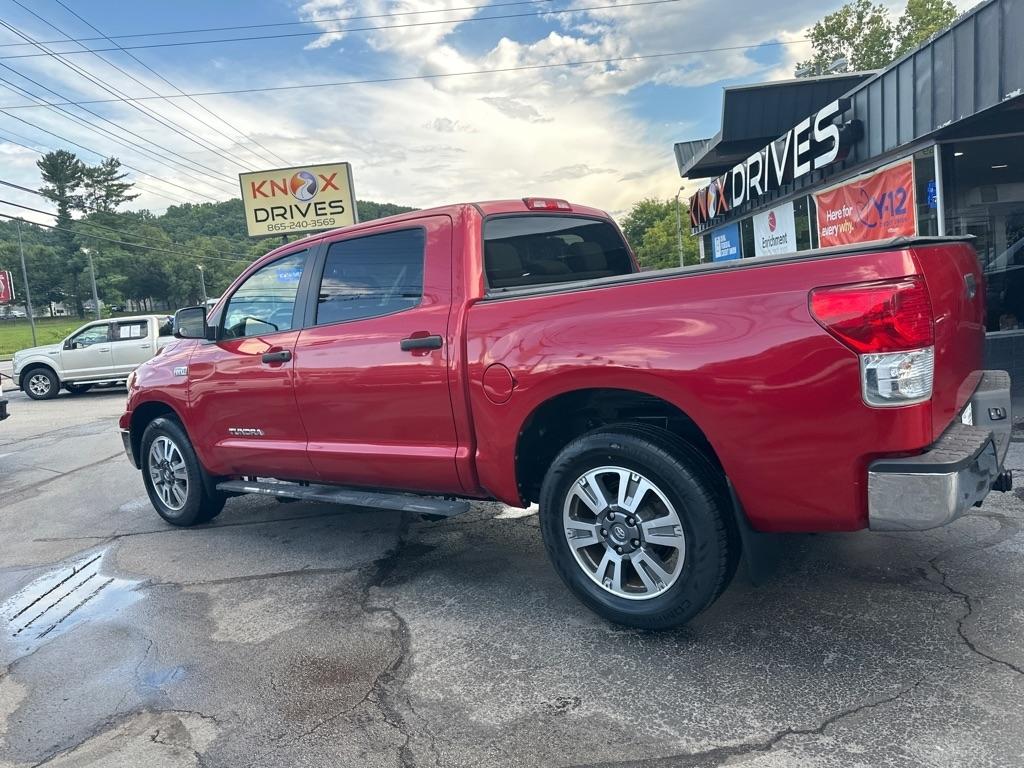 Toyota Tundra 4WD Truck CrewMax 5.7L FFV V8 6-Spd AT (Natl) 2012