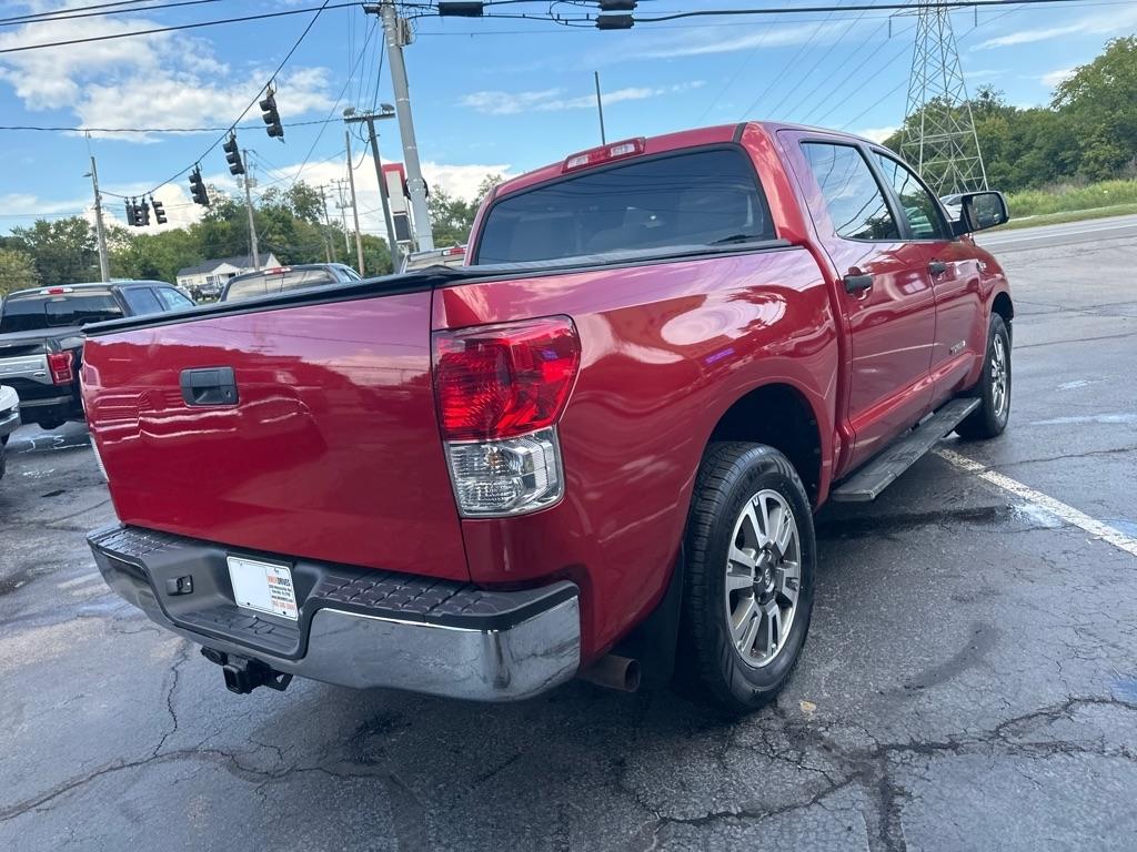 Toyota Tundra 4WD Truck CrewMax 5.7L FFV V8 6-Spd AT (Natl) 2012