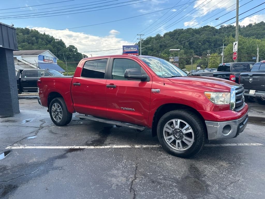 Toyota Tundra 4WD Truck CrewMax 5.7L FFV V8 6-Spd AT (Natl) 2012
