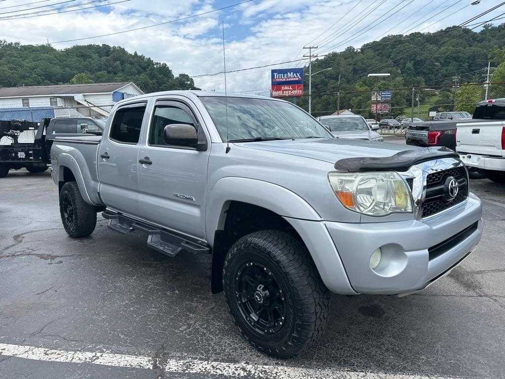 Toyota Tacoma 4WD Double LB V6 AT (Natl) 2011