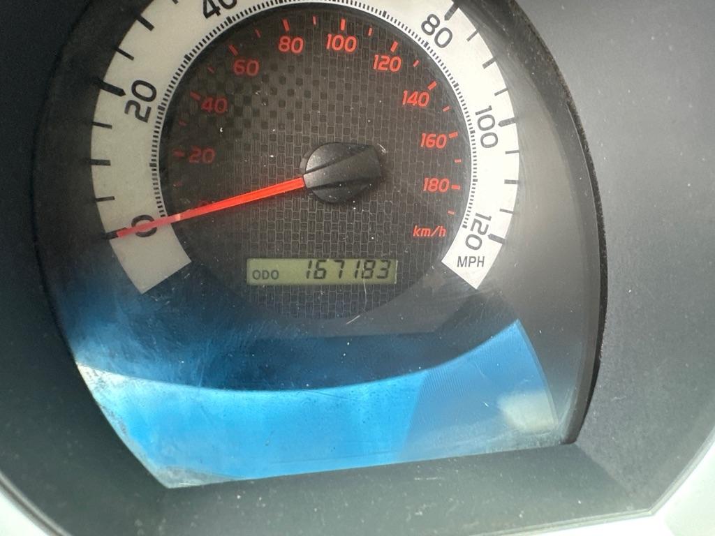 Toyota Tacoma 4WD Double LB V6 AT (Natl) 2011