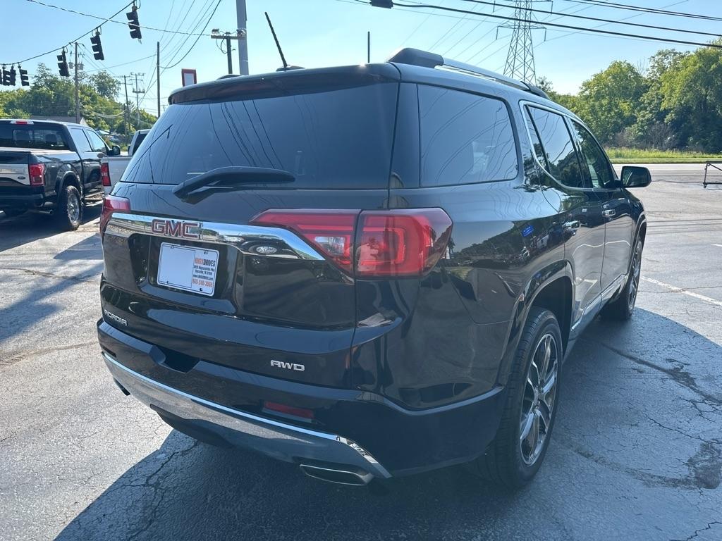 GMC Acadia AWD 4dr Denali 2017